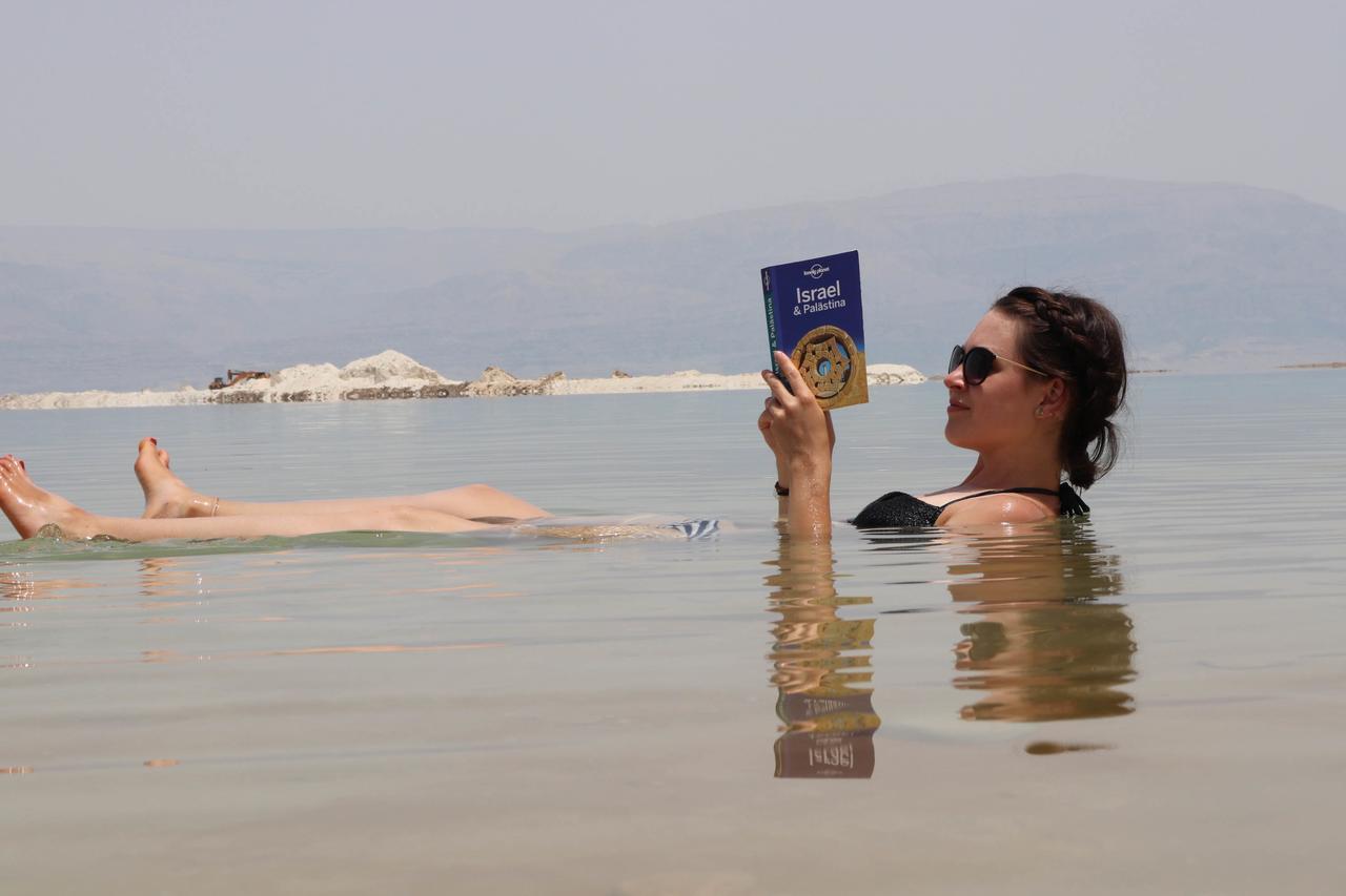 The Lowest Place On Earth B&B Neot HaKikar Exterior foto